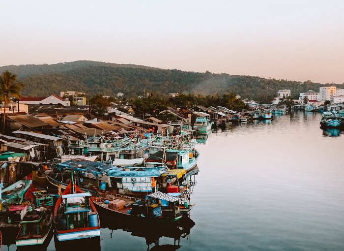 ham-ninh-fishing-village-1_1643467741